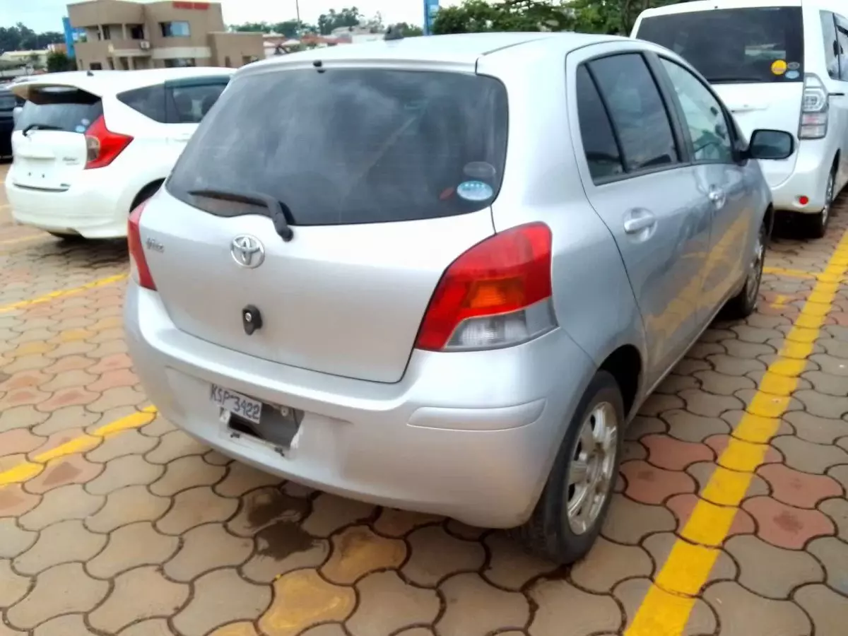 car Right Back