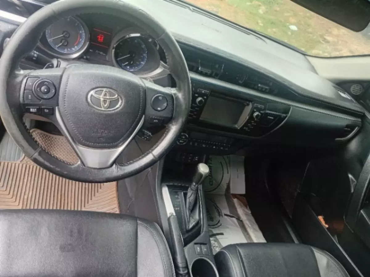 interiorFront