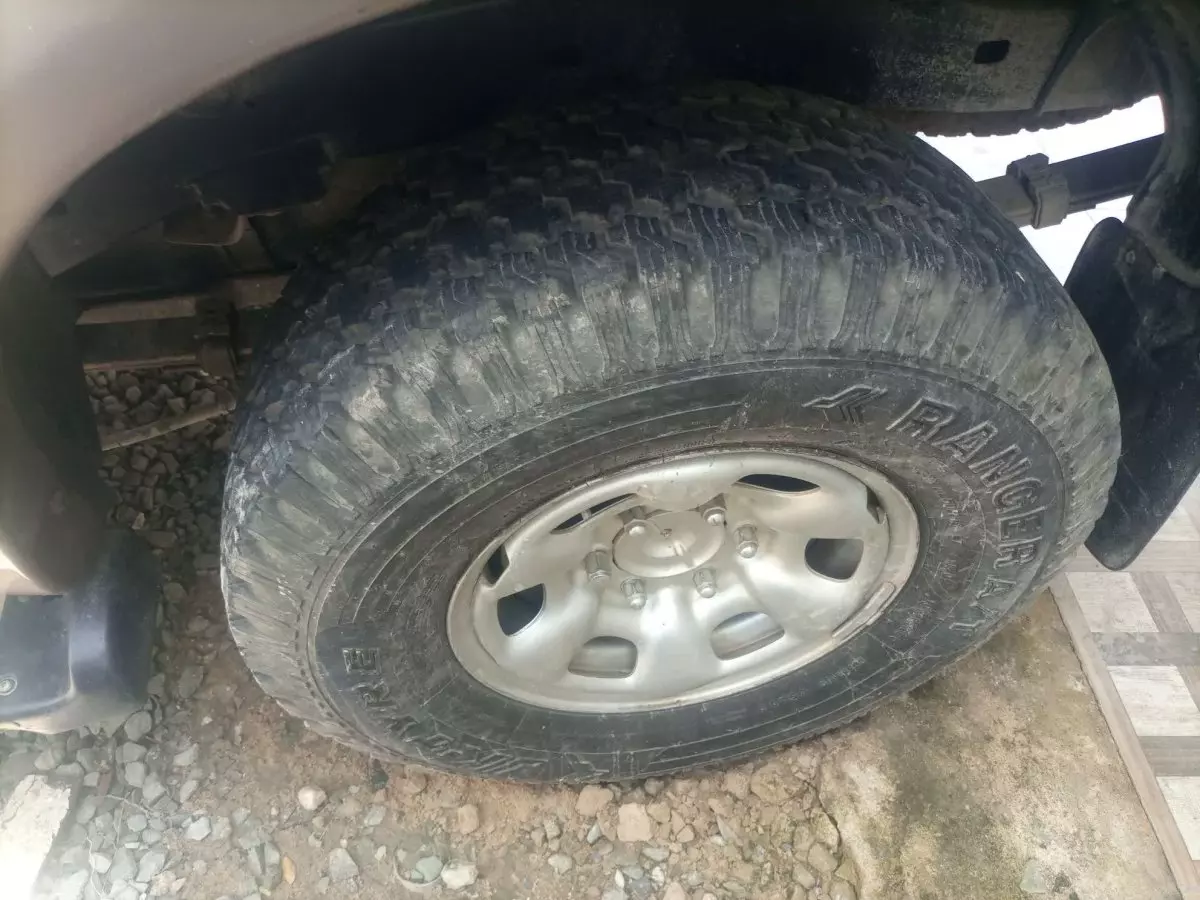 tyre2