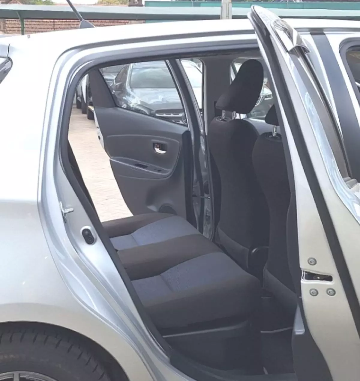 interiorBack
