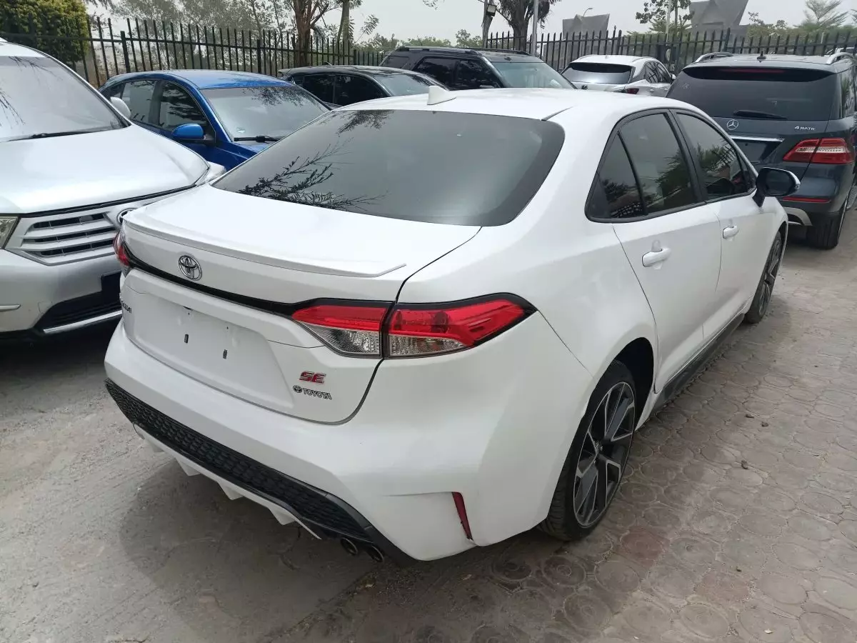 car Right Back