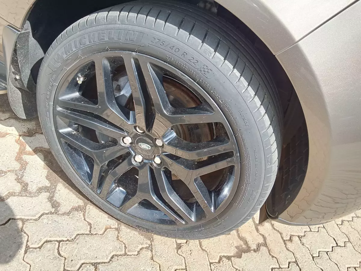 tyre1