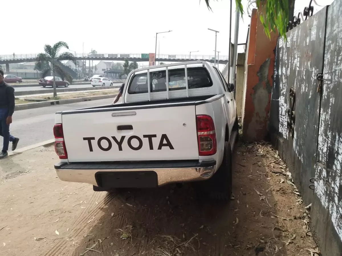 car Left