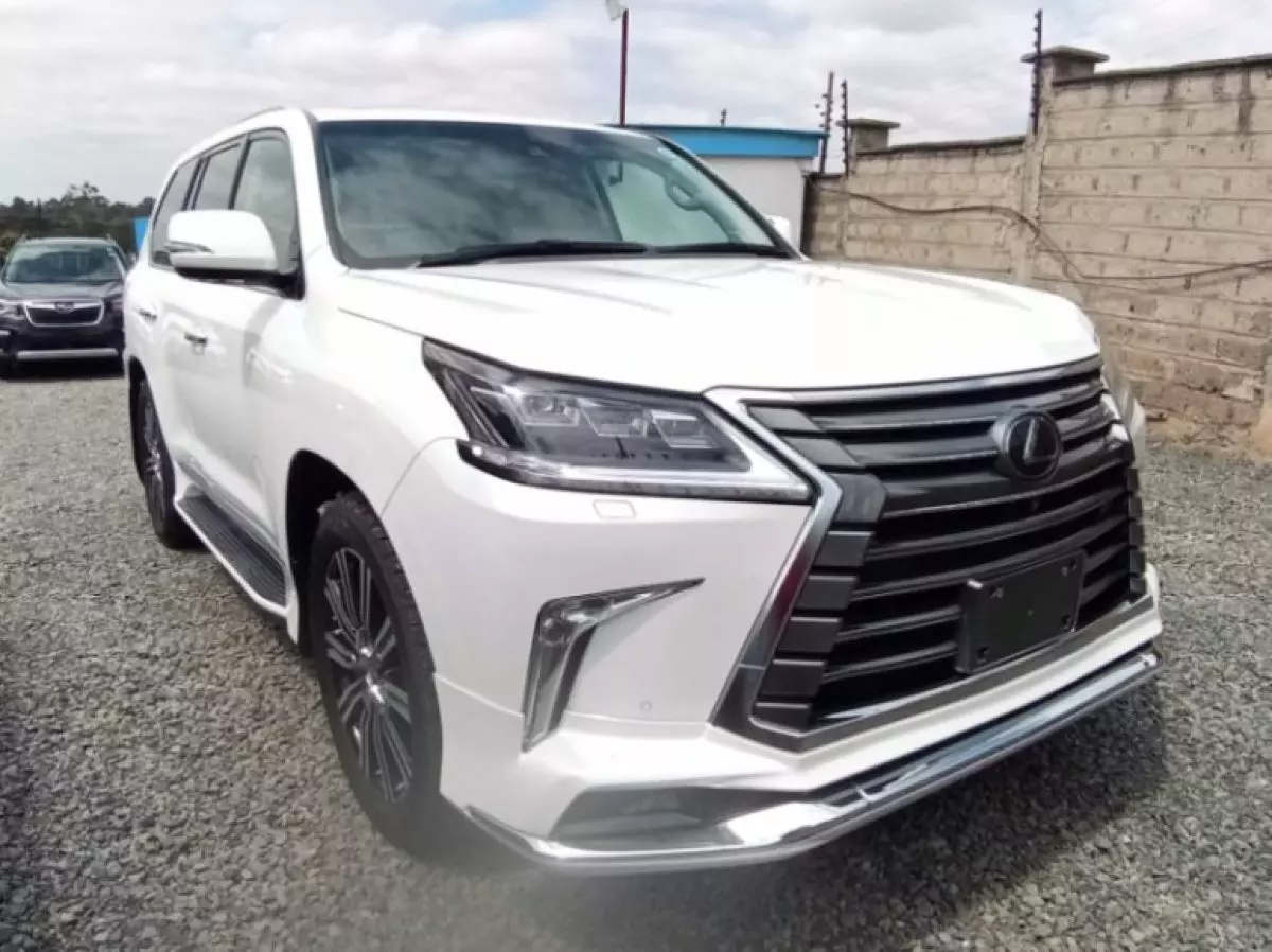 Lexus LX 570 - 2018