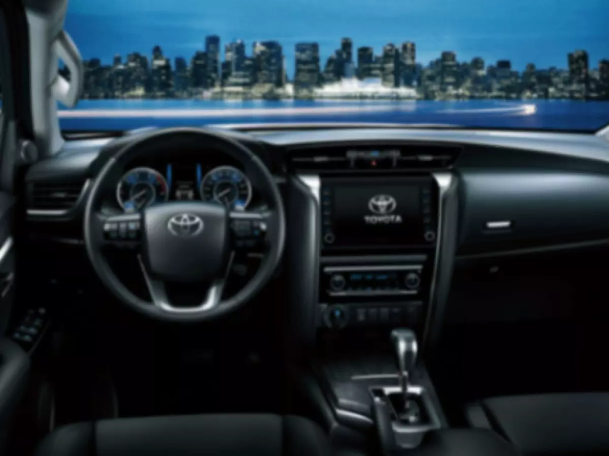 Toyota Fortuner   - 2026
