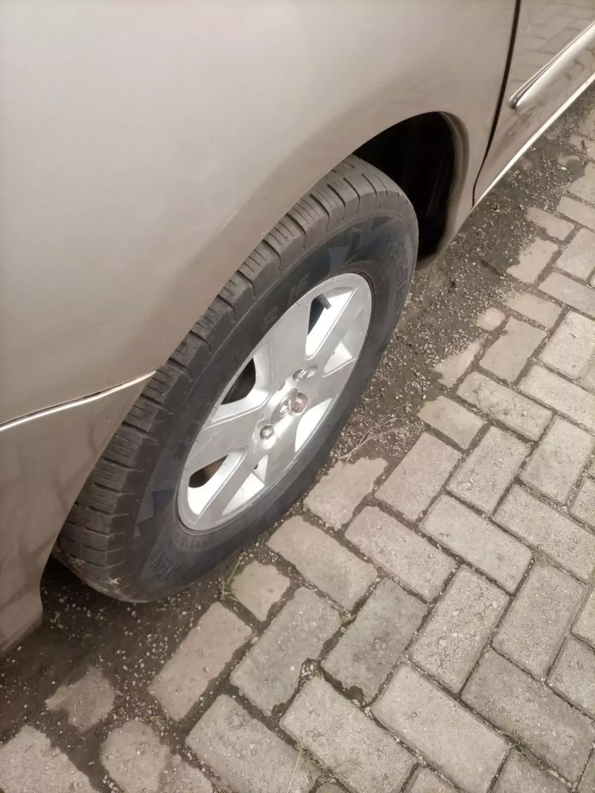 tyre0