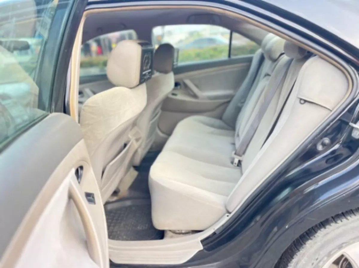 interiorBack