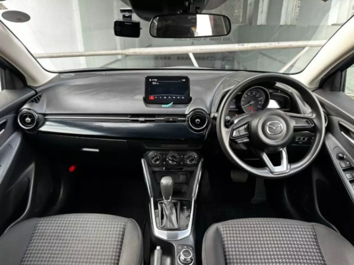 interiorFront