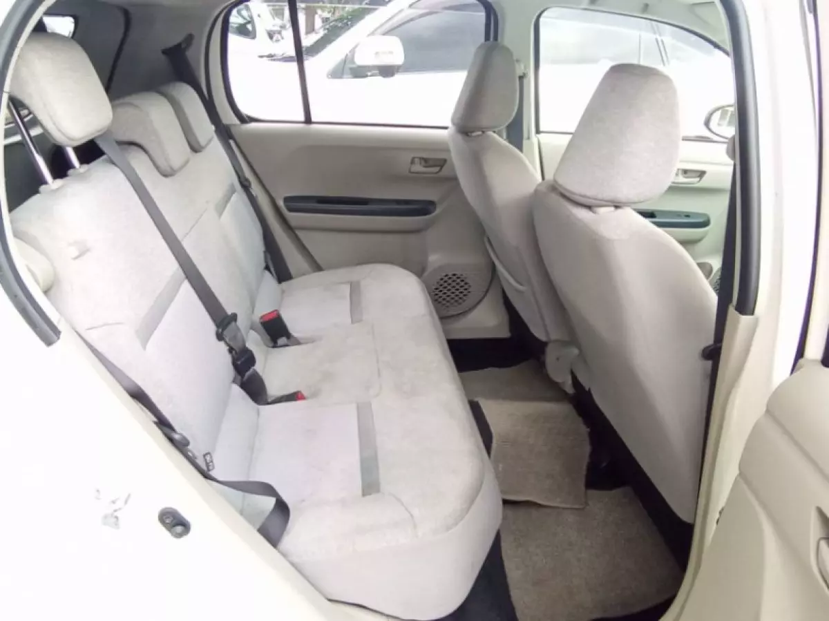 interiorBack