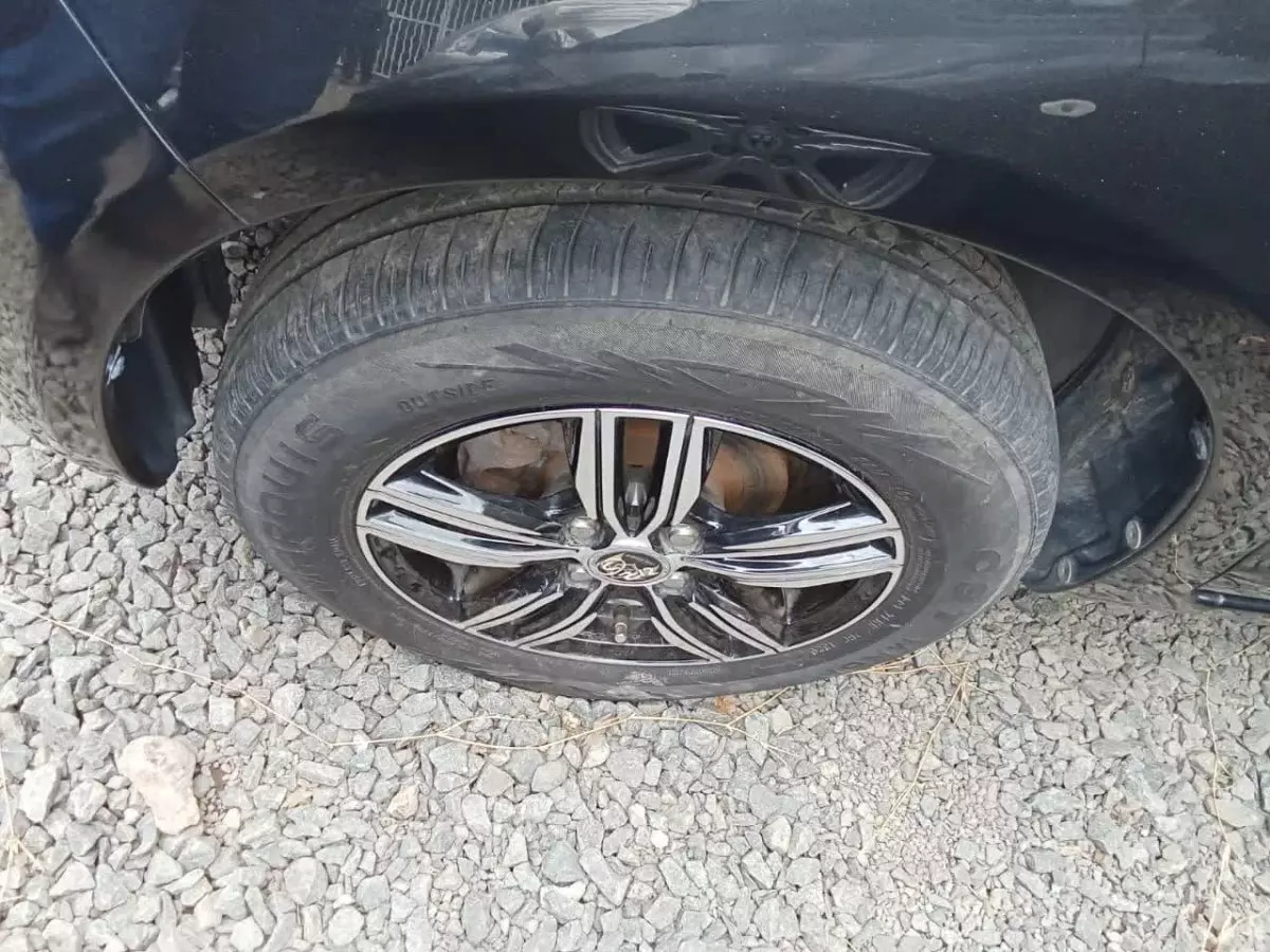 tyre1