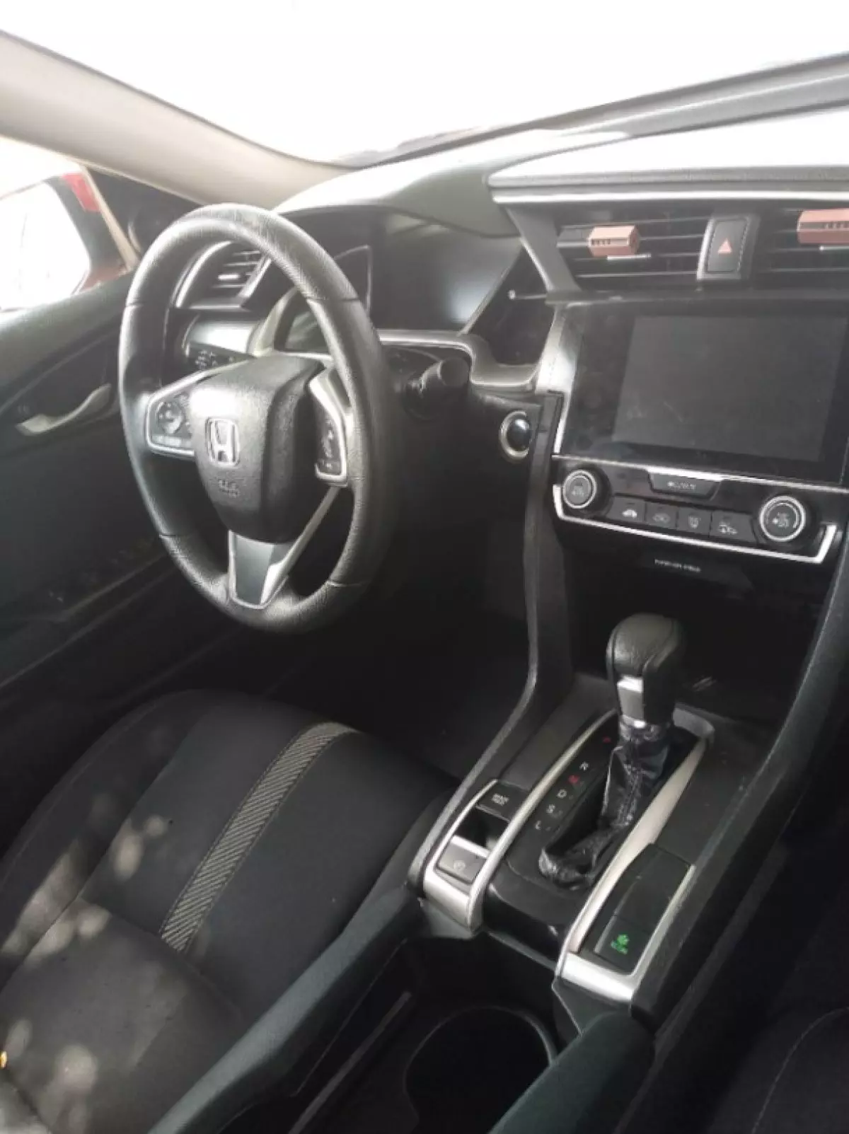 interiorFront