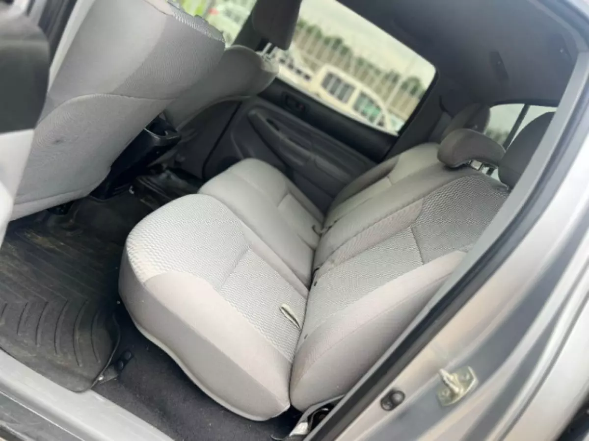 interiorBack