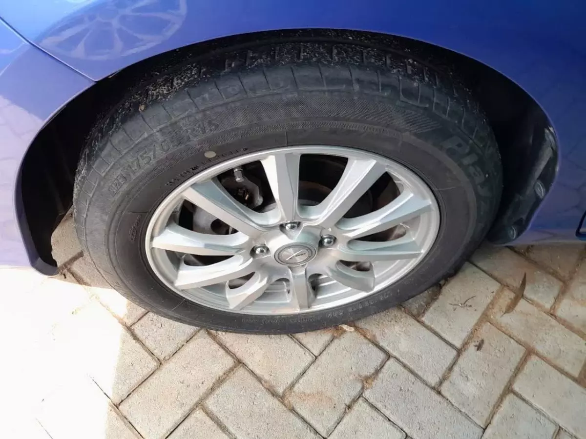 tyre2