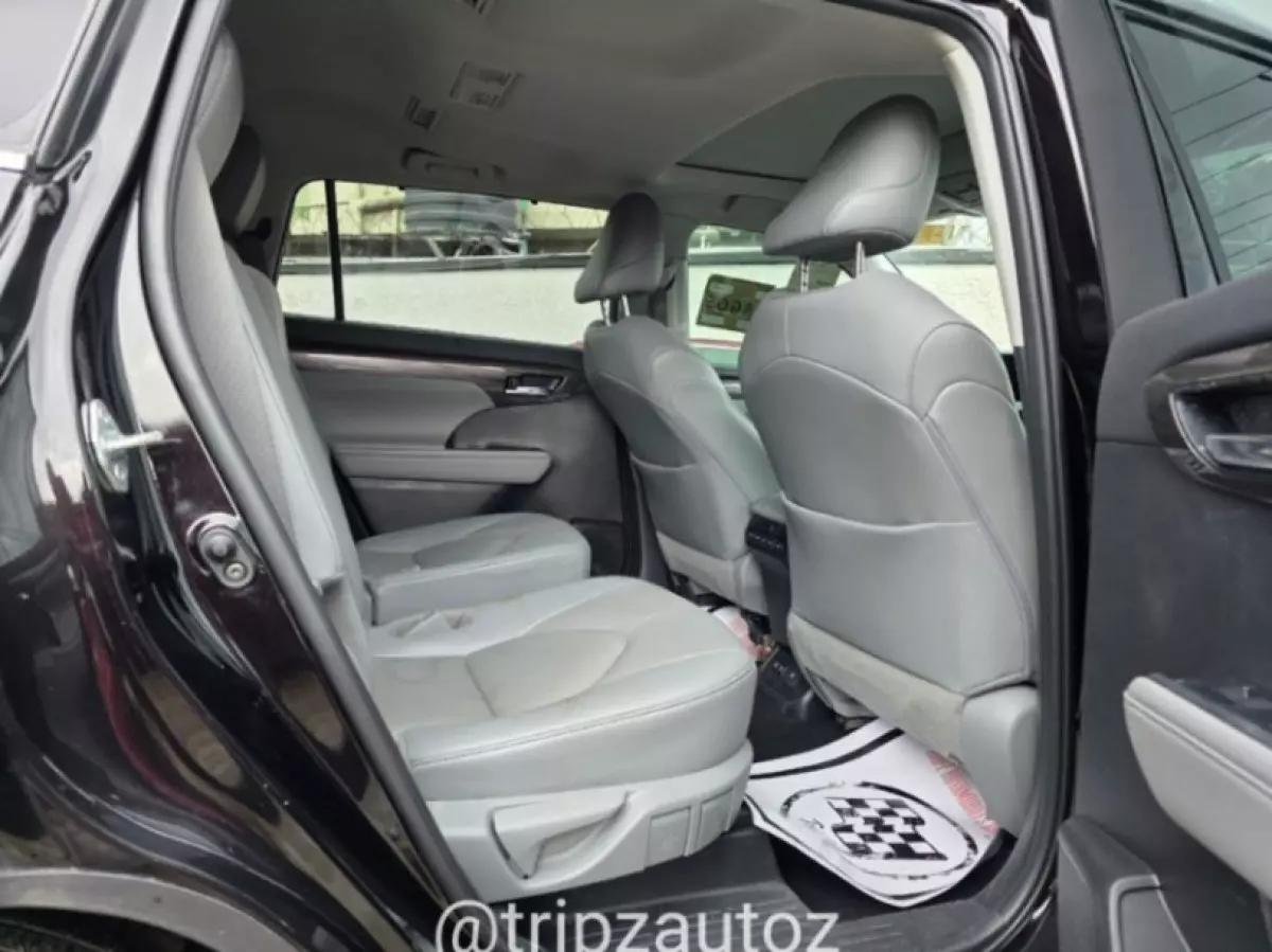 interiorBack