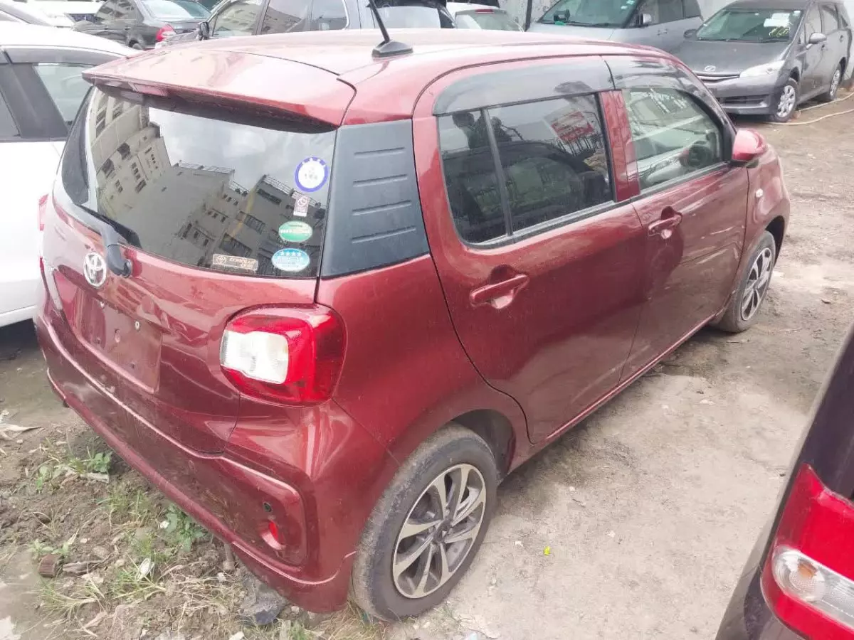 car Left