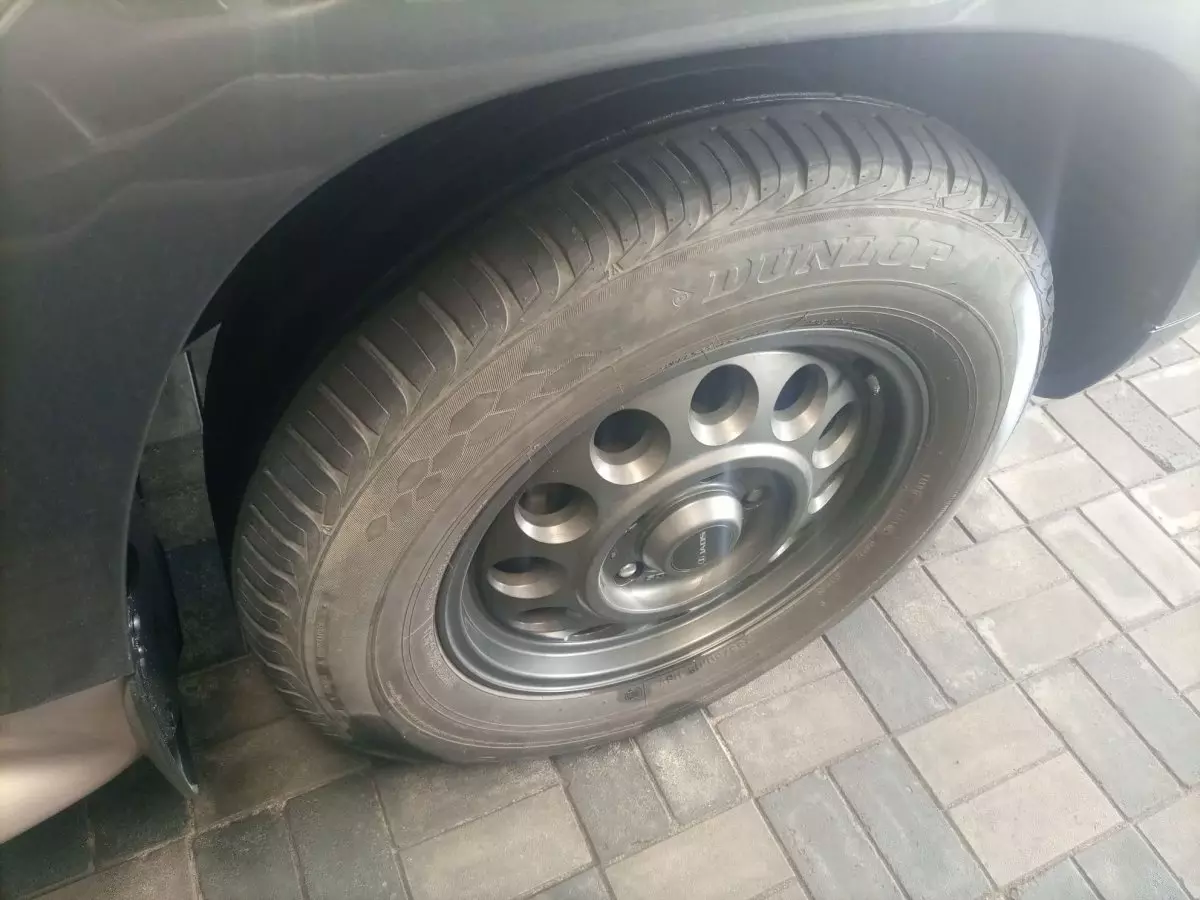 tyre1