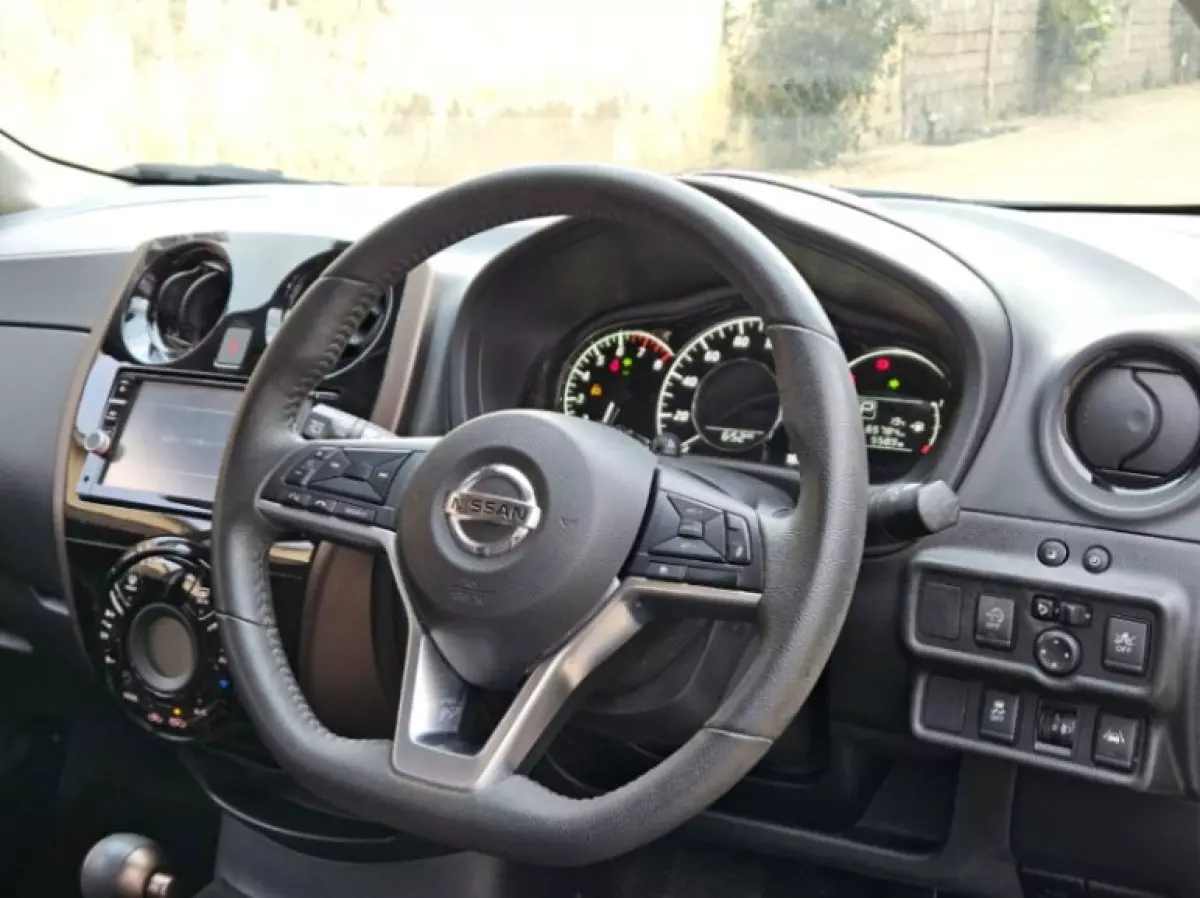 interiorFront