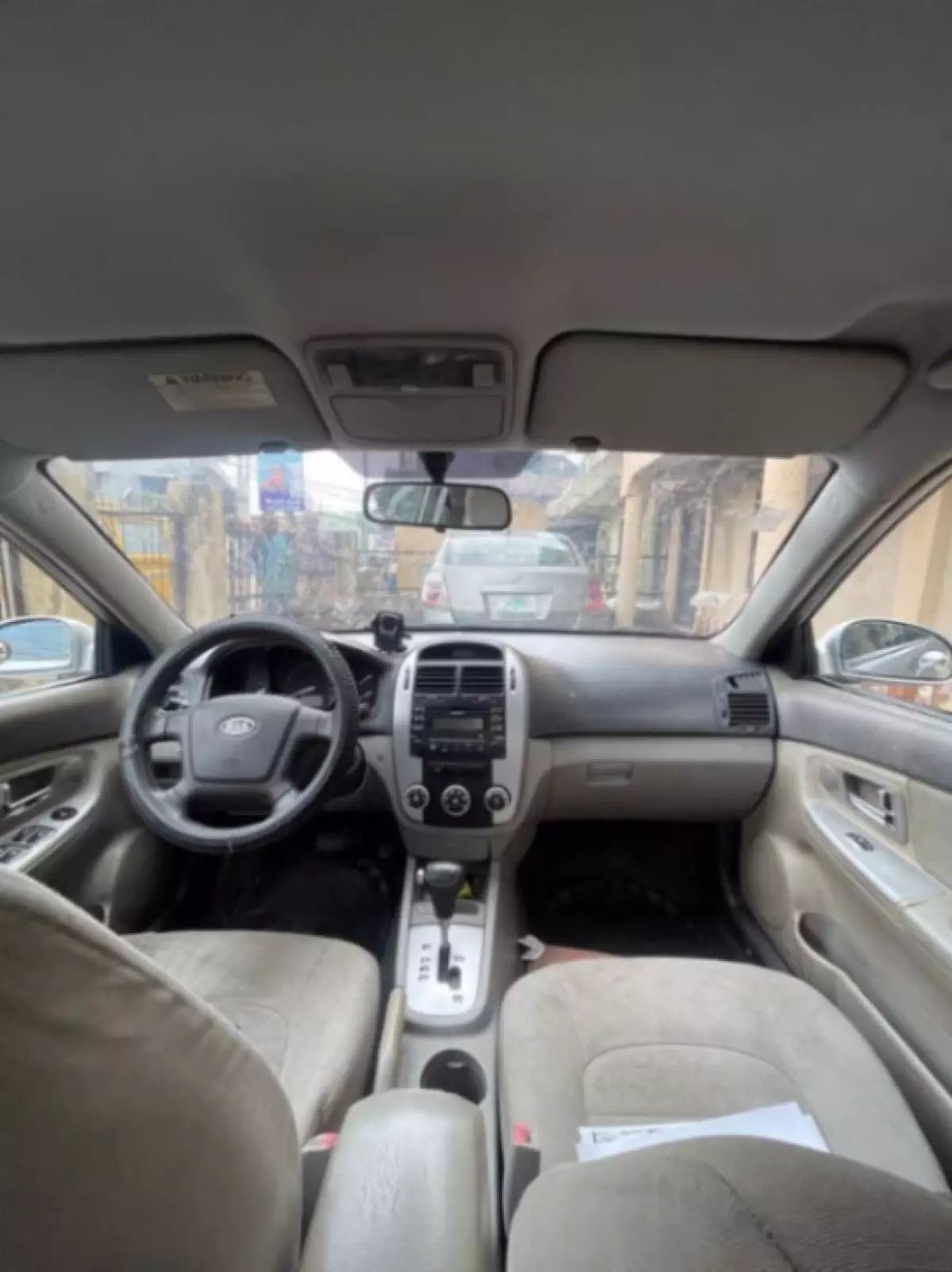 interiorFront