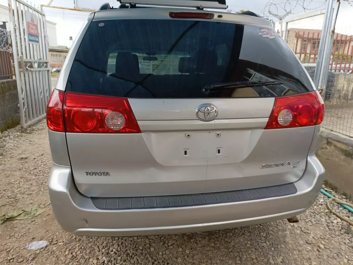 car Back