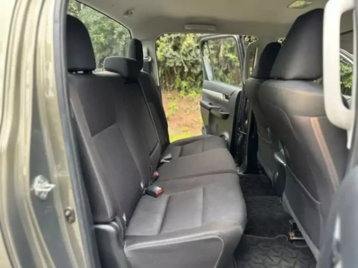 interiorBack