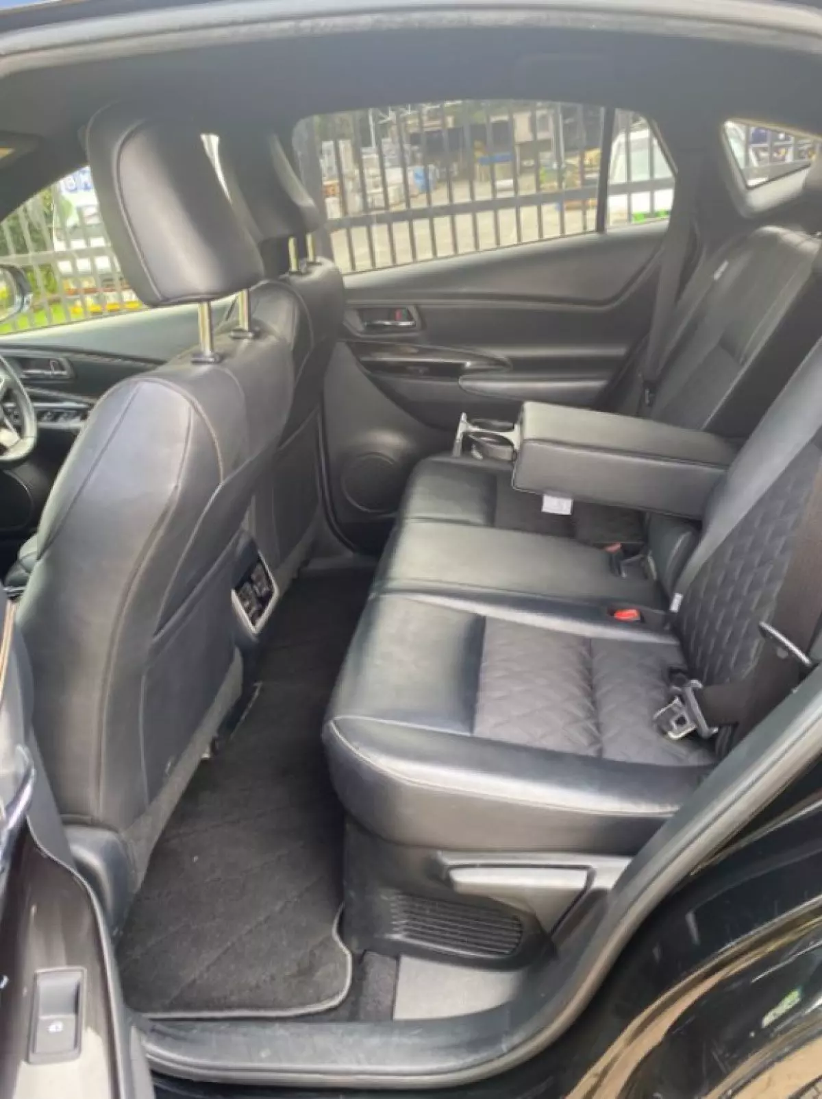 interiorBack