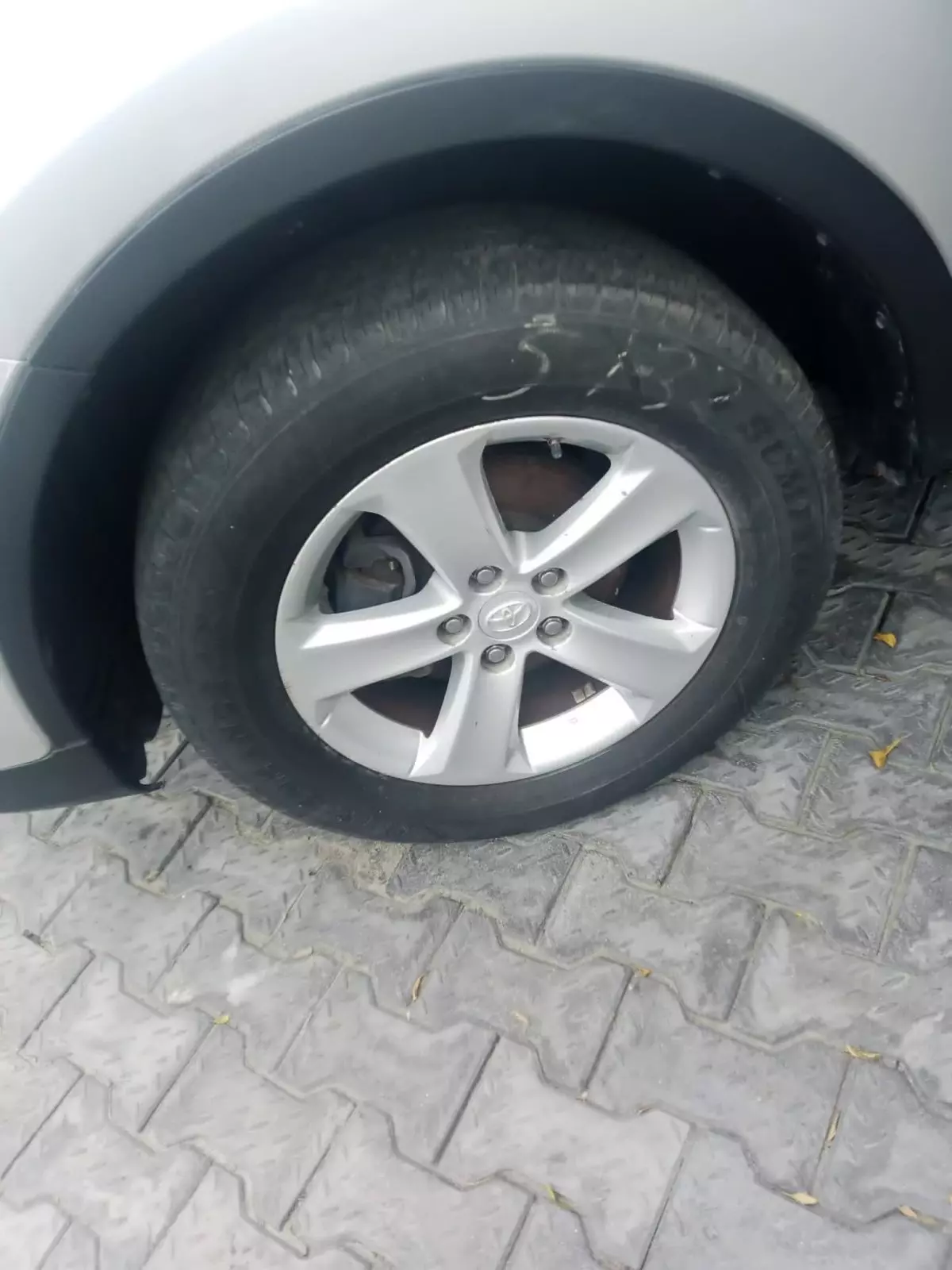 tyre0