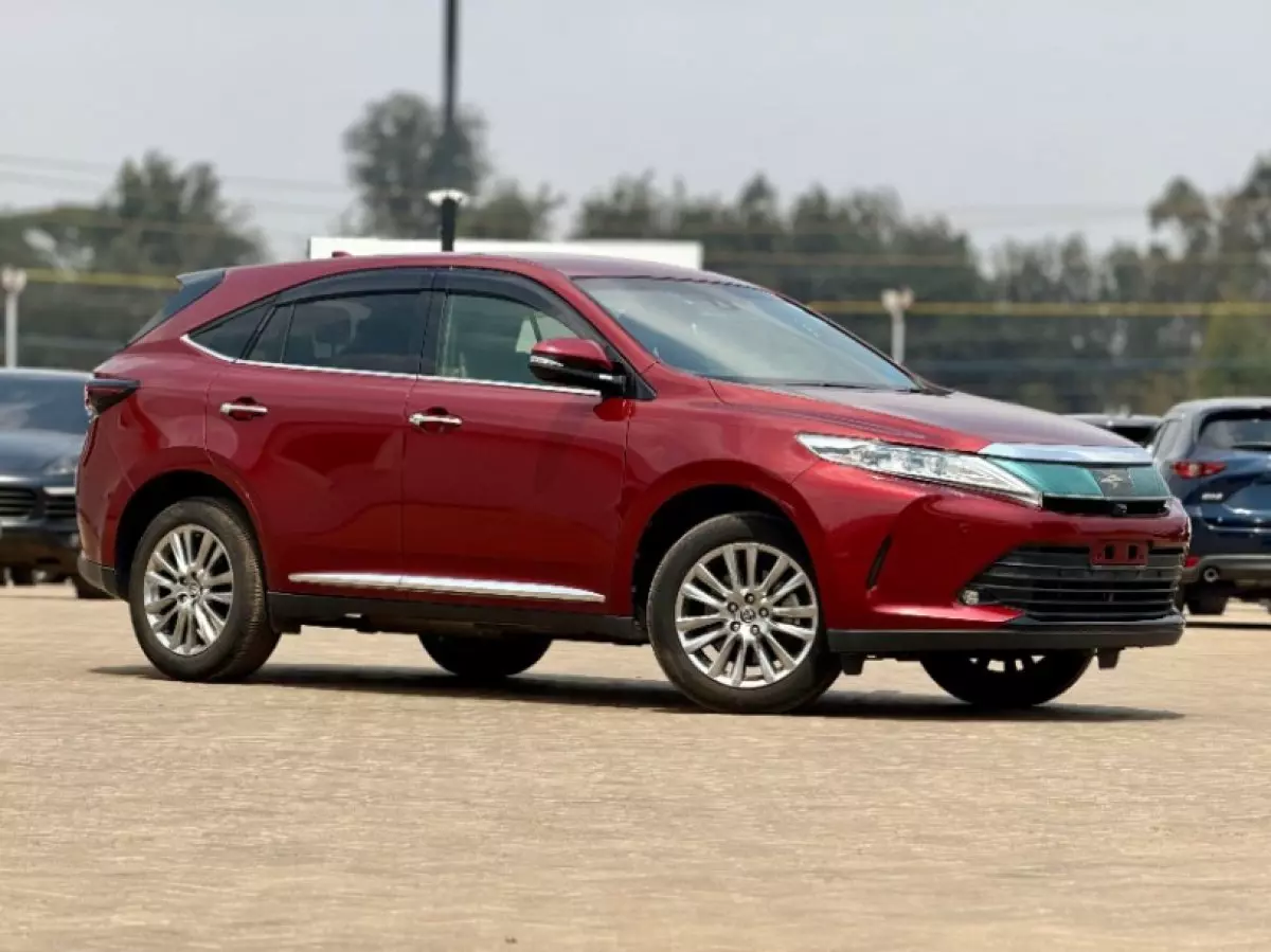 Toyota Harrier - 2019