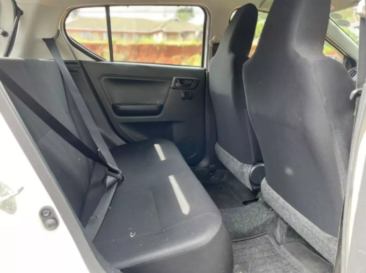 interiorBack