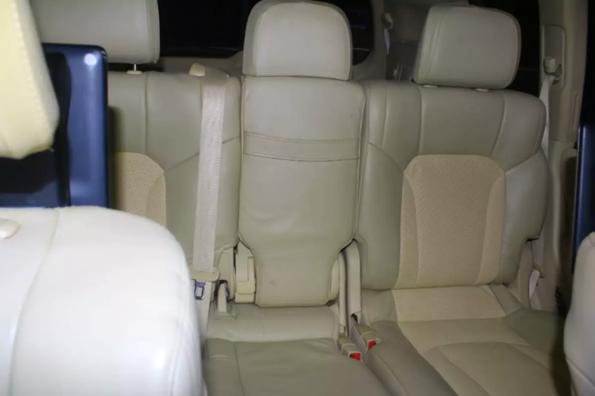 interiorBack