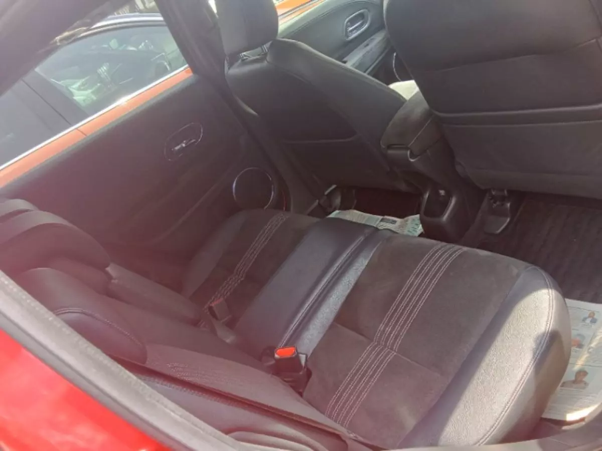 interiorBack