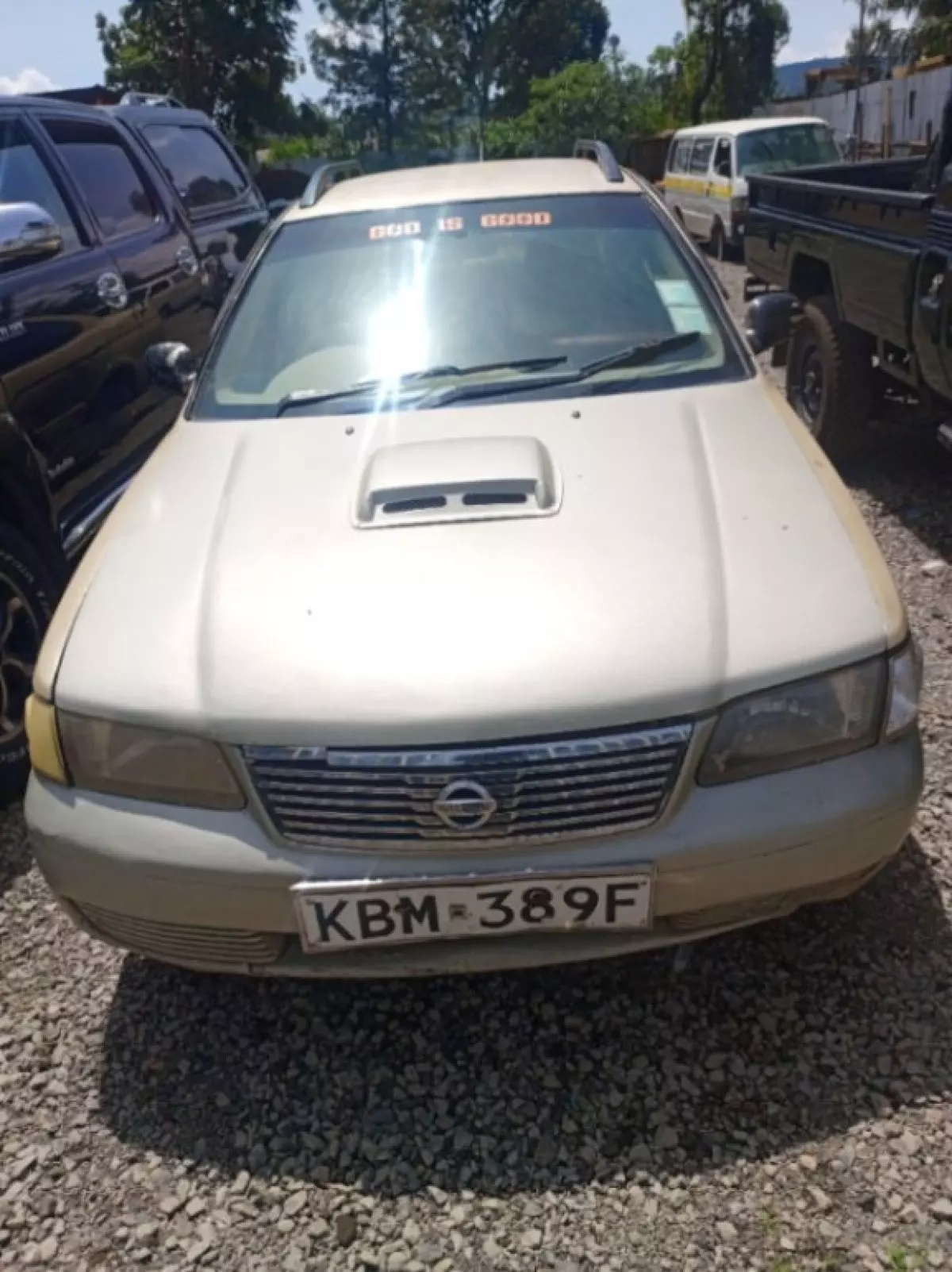 Nissan Sunny - 2004