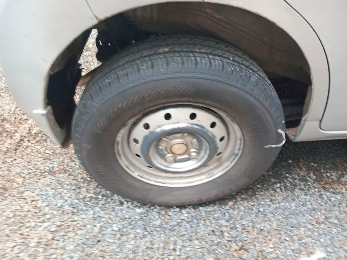 tyre2
