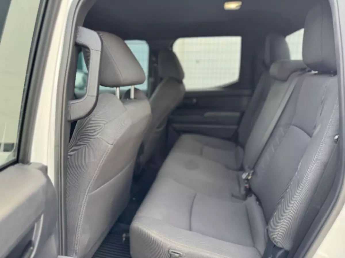 interiorBack