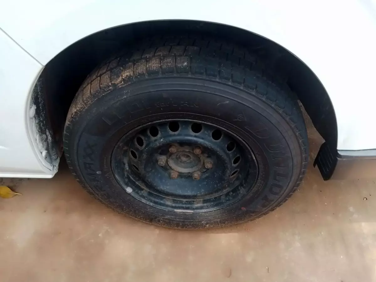 tyre1