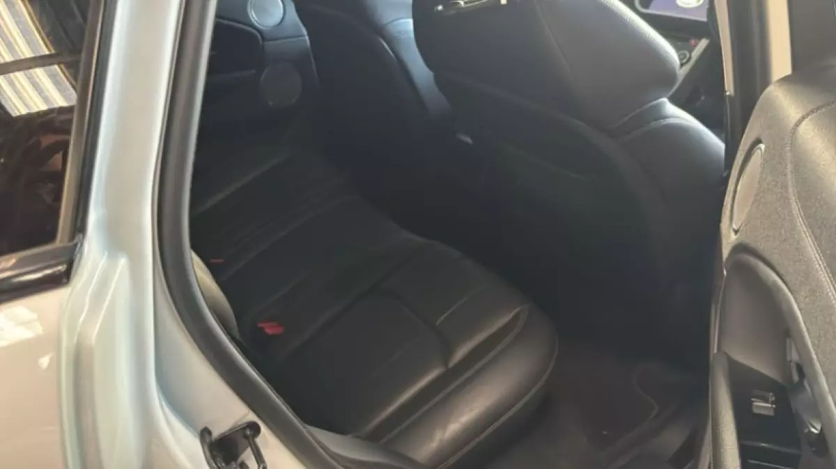 interiorBack