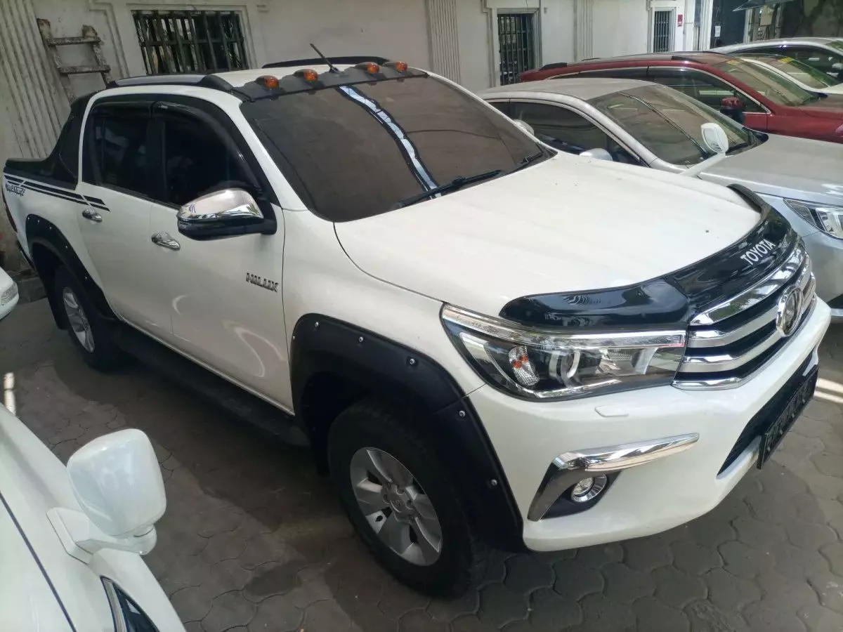 Toyota Hilux Revo  - 2018