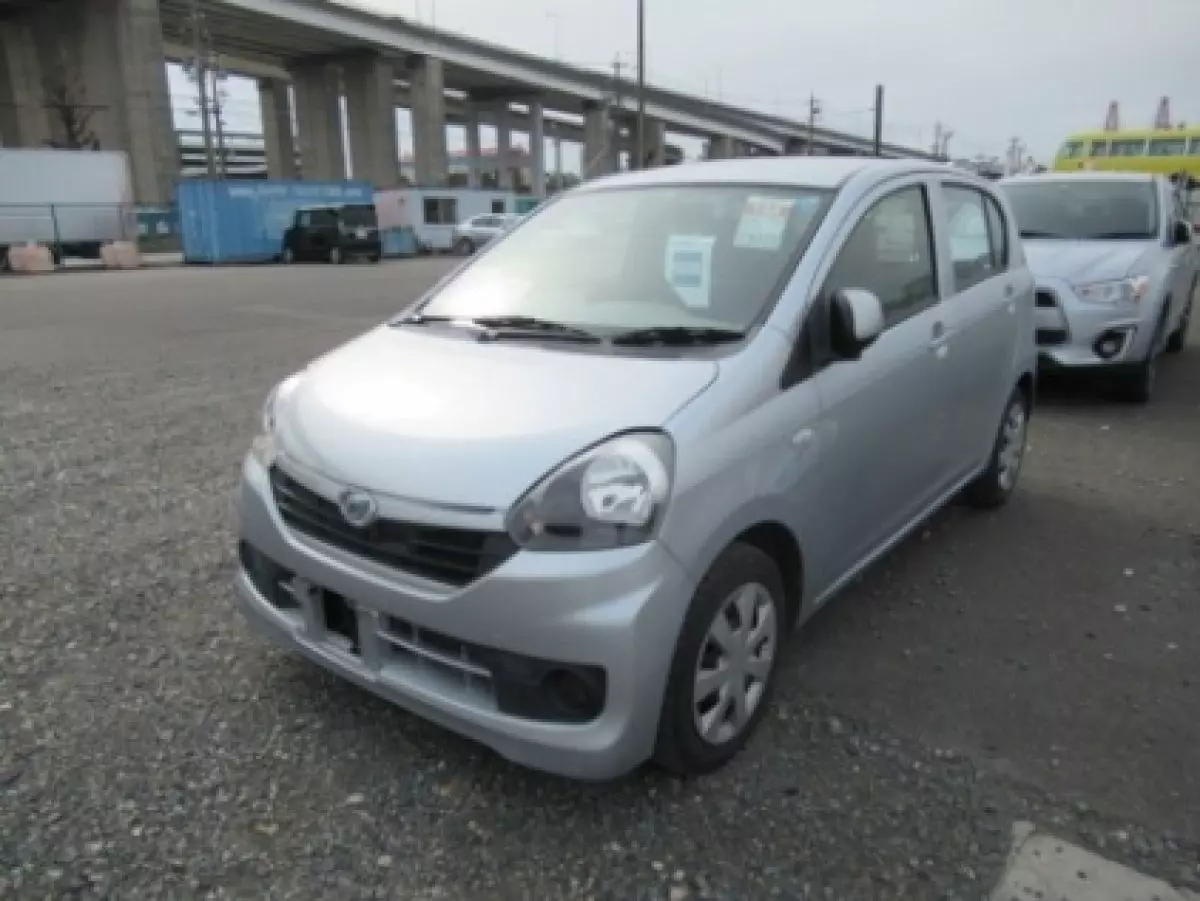 Daihatsu Mira  - 2016