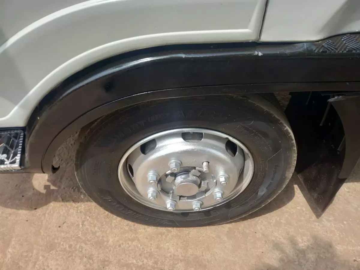 tyre0
