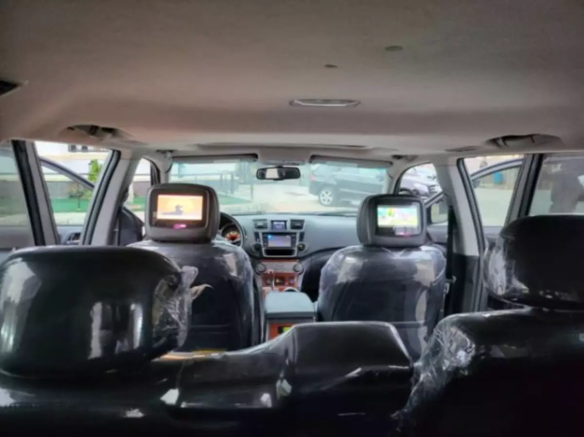 interiorBack