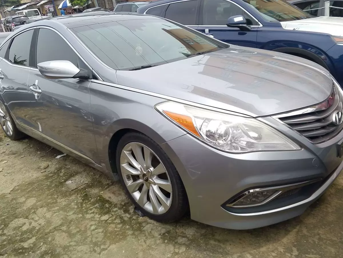 Hyundai Azera - 2015