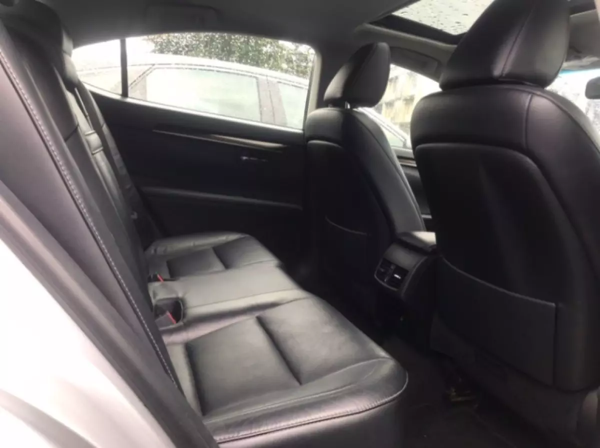interiorBack