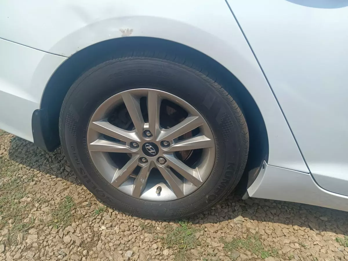 tyre1