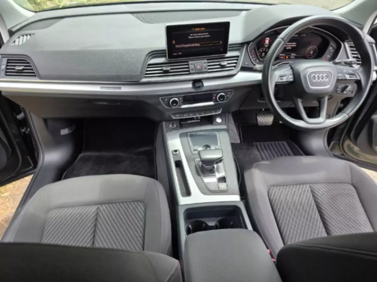 interiorFront