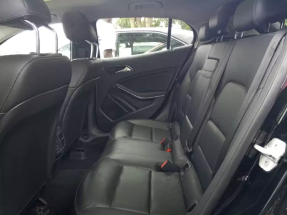 interiorBack