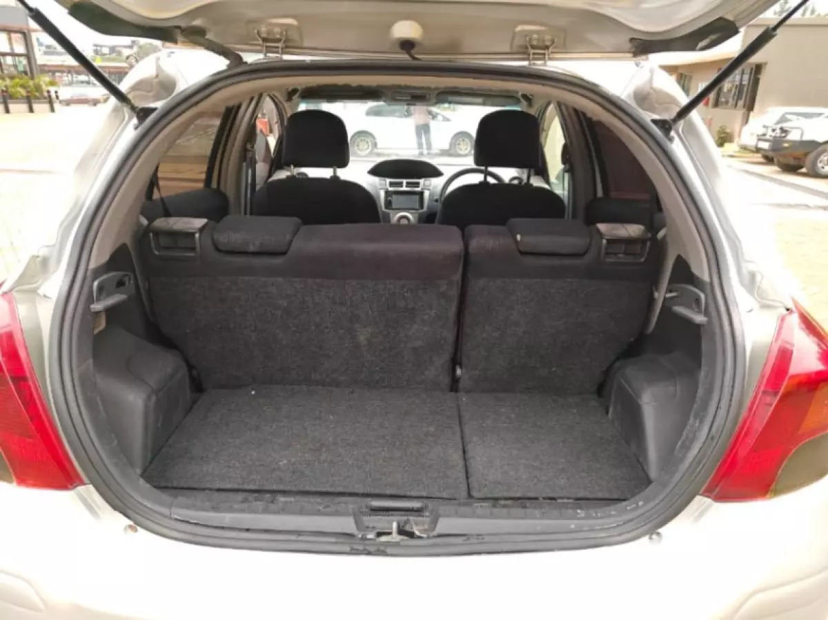 interiorBack