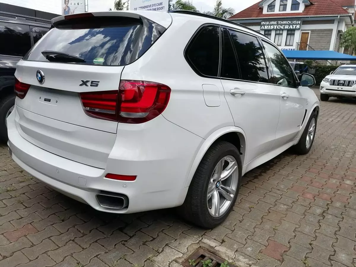 car Right Back