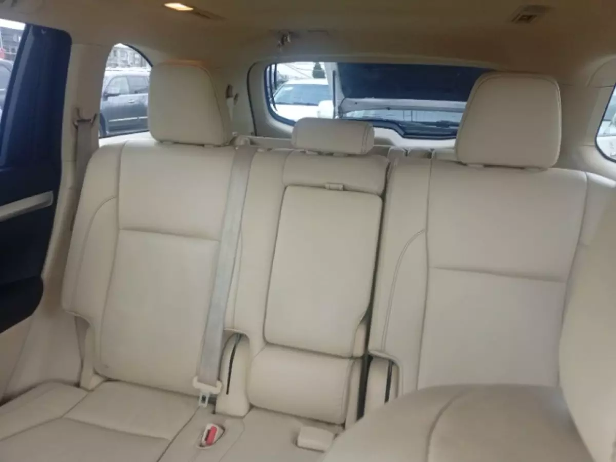 interiorBack