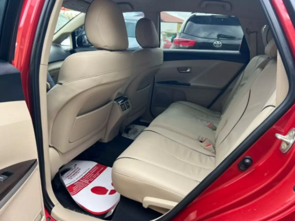 interiorBack