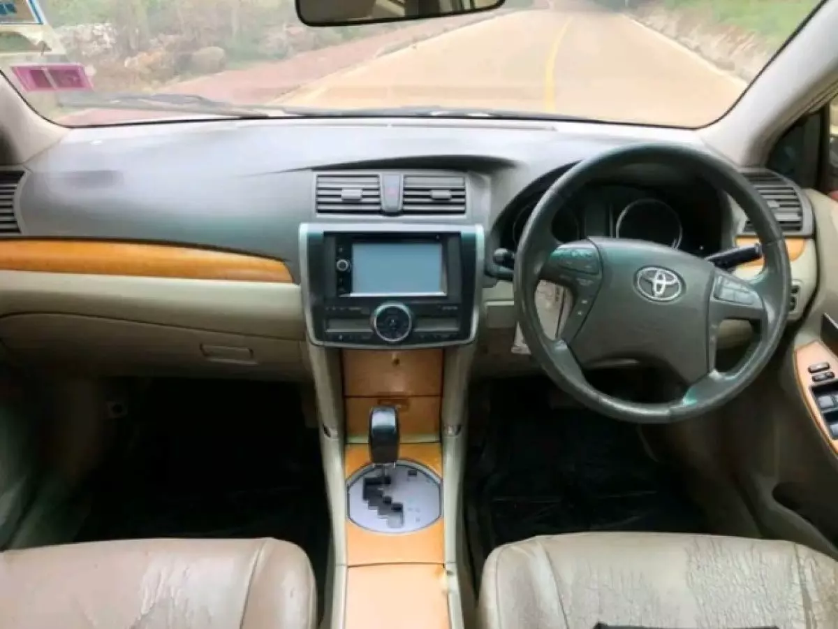 interiorFront