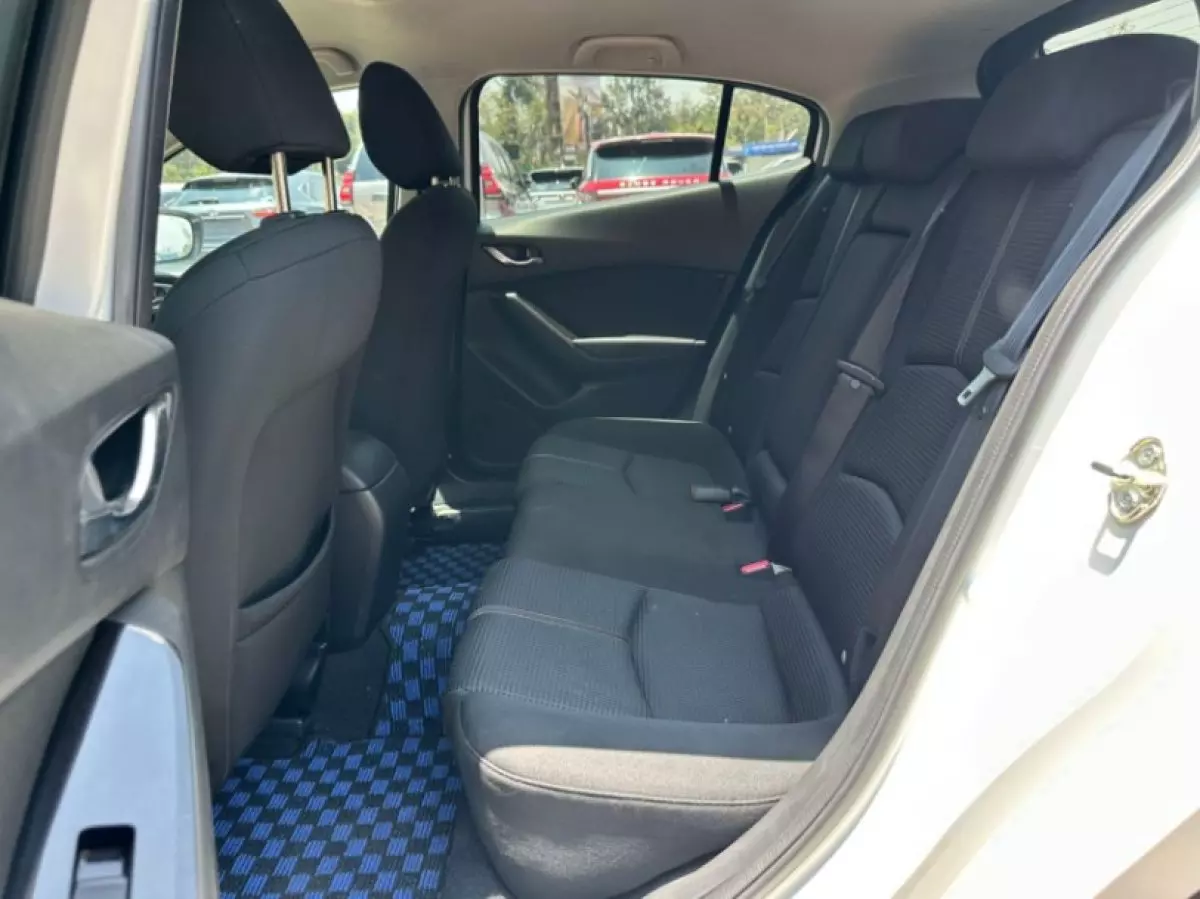 interiorBack
